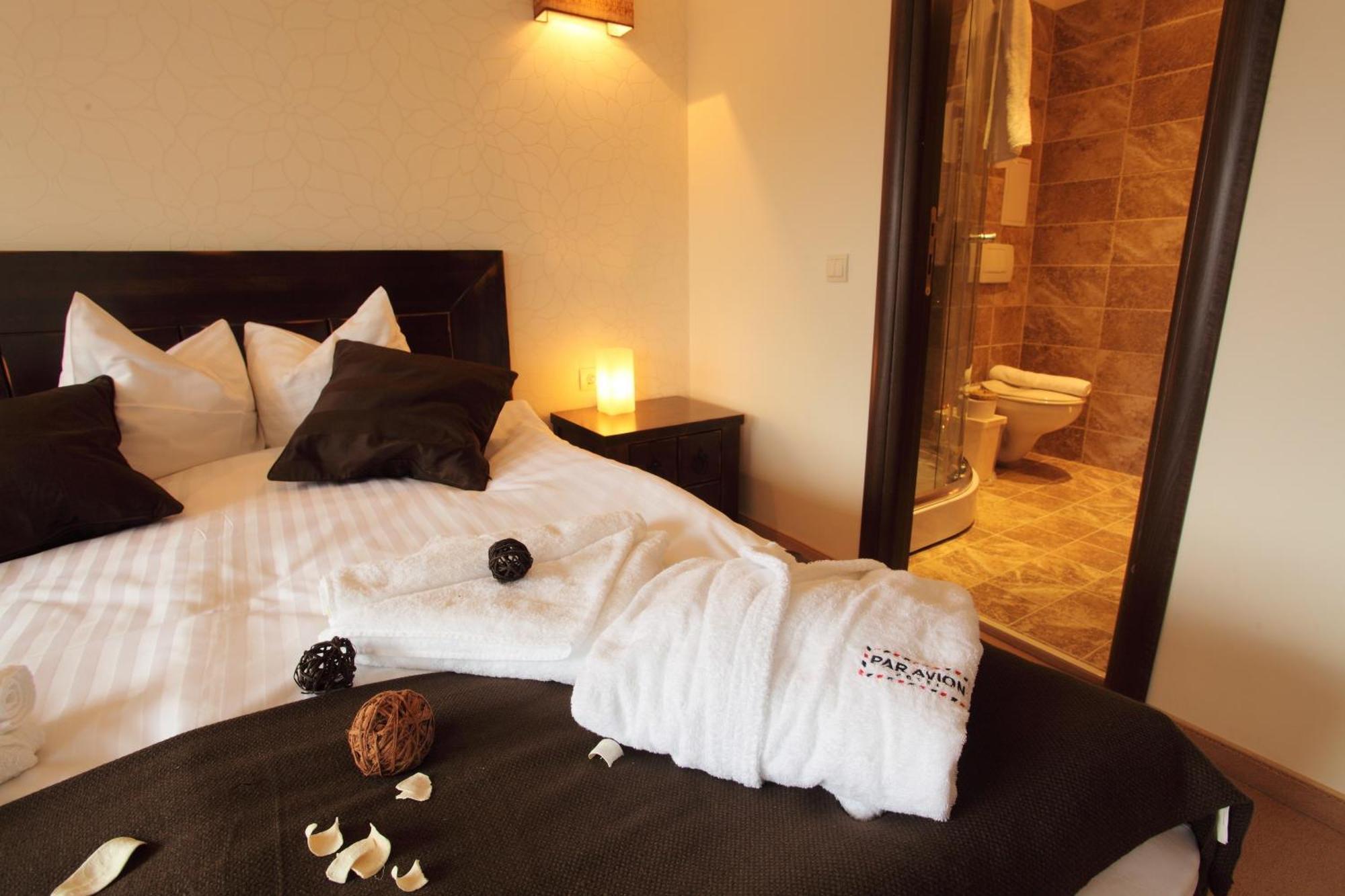 Hotel Par Avion Aprilci Kültér fotó
